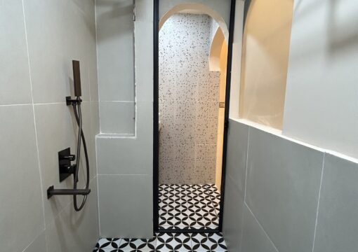 Phòng Deluxe cao cấp 2 giường lớn